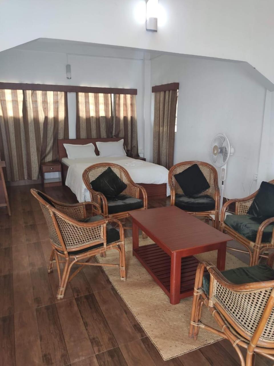 Peit Them Resort Mawlynnong Luaran gambar